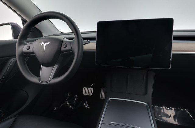 2021 Tesla Model Y — photo 20 of 27