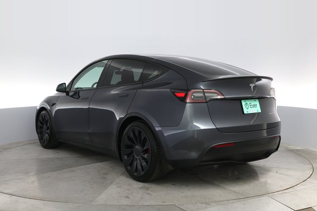 2021 Tesla Model Y — photo 13 of 27