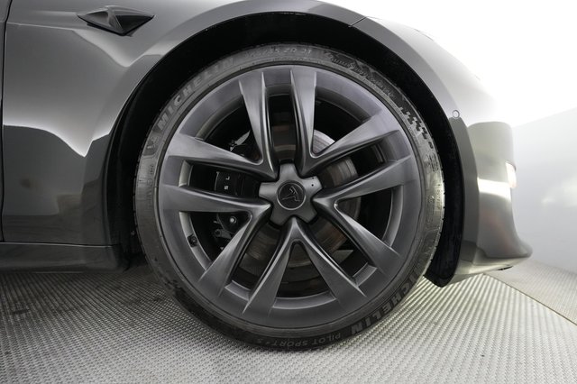 2022 Tesla Model S — photo 7 of 21