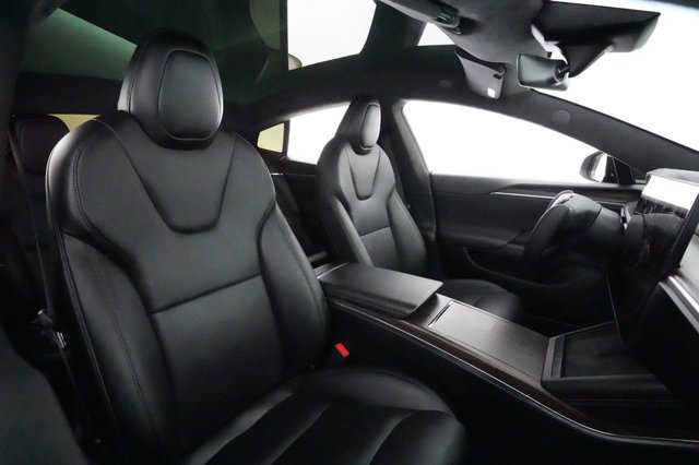 2022 Tesla Model S — photo 18 of 21