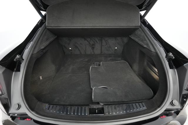 2022 Tesla Model S — photo 6 of 21