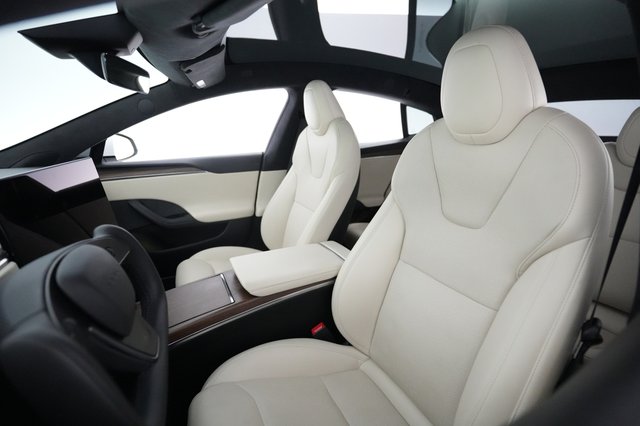 2022 Tesla Model S — photo 3 of 25