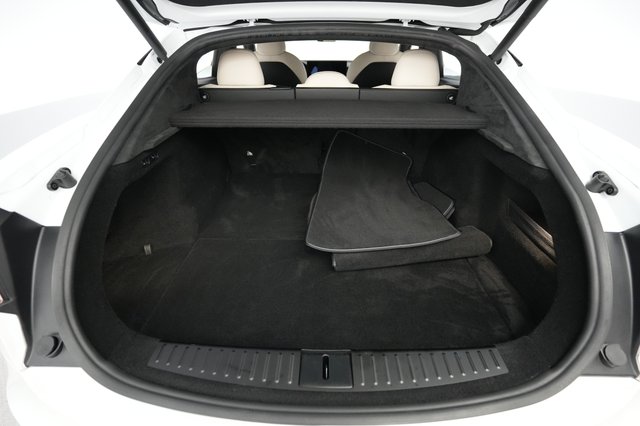 2022 Tesla Model S — photo 6 of 25