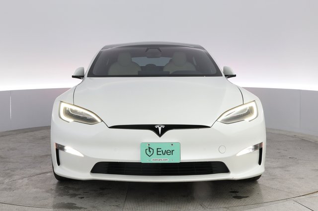 2022 Tesla Model S — photo 9 of 25