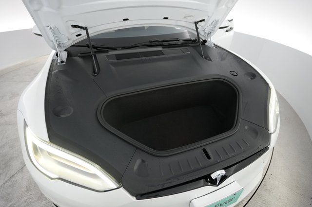 2022 Tesla Model S — photo 22 of 25