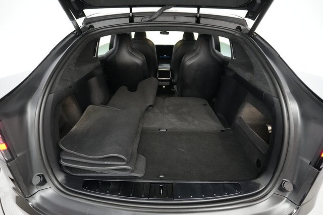 2022 Tesla Model X — photo 6 of 22