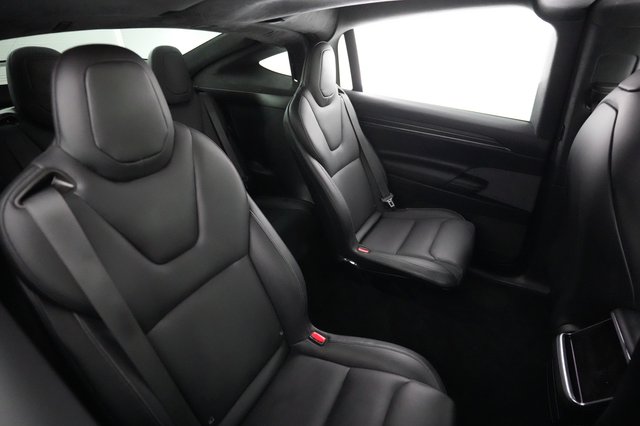 2022 Tesla Model X — photo 4 of 22