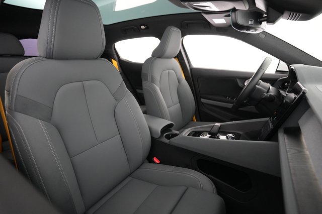 2022 Polestar 2 — photo 18 of 23