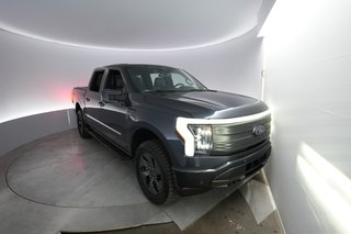 2022 Ford F-150 Lightning — VIN 1FT6W1EV9NWG08235