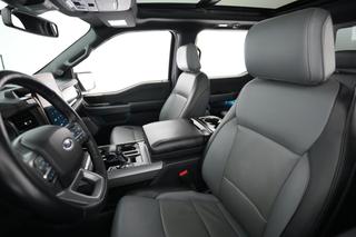 2022 Ford F-150 Lightning — photo 3 of 16