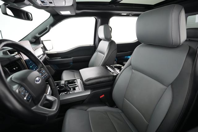 2022 Ford F-150 Lightning — photo 3 of 16