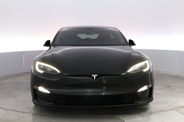 2022 Tesla Model S — photo 9 of 22