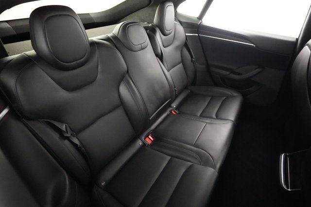 2022 Tesla Model S — photo 4 of 22
