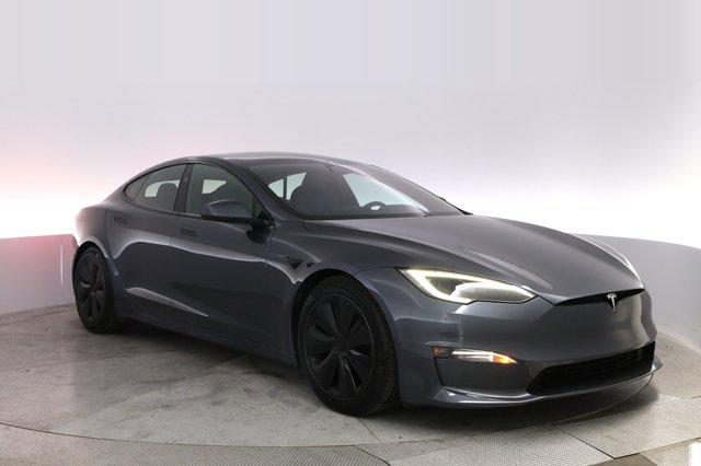 2023 Tesla Model S — photo 10 of 23