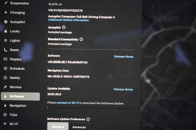 2023 Tesla Model S — photo 5 of 23