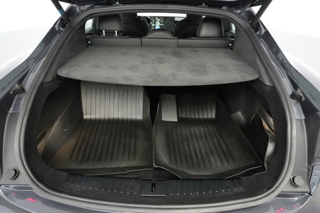 2023 Tesla Model S — photo 6 of 23