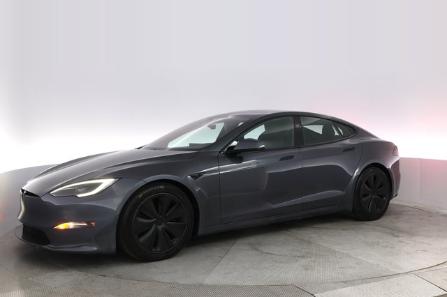 2023 Tesla Model S — photo 14 of 23