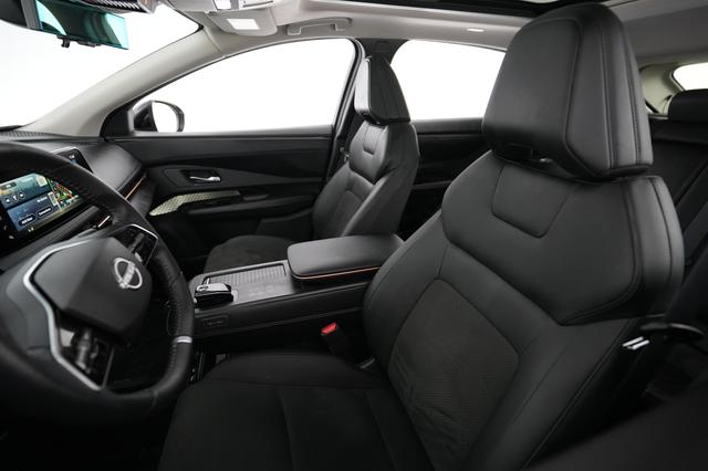 2023 Nissan Ariya — photo 3 of 21