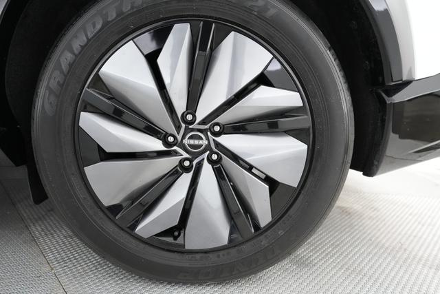 2023 Nissan Ariya — photo 7 of 24