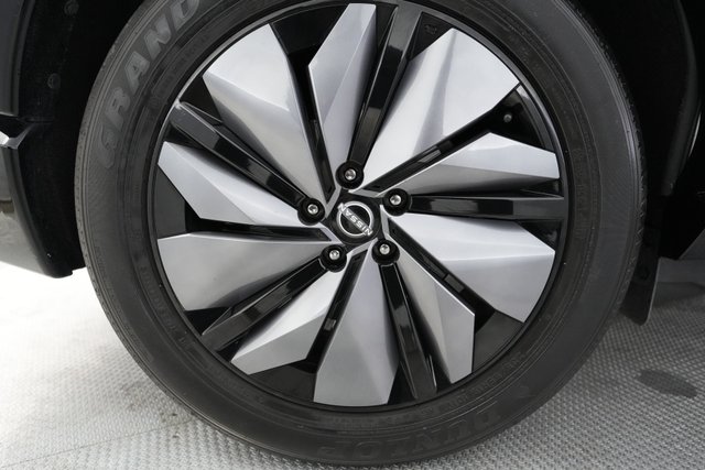 2023 Nissan Ariya — photo 15 of 24