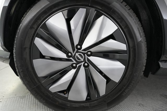 2023 Nissan Ariya — photo 17 of 24