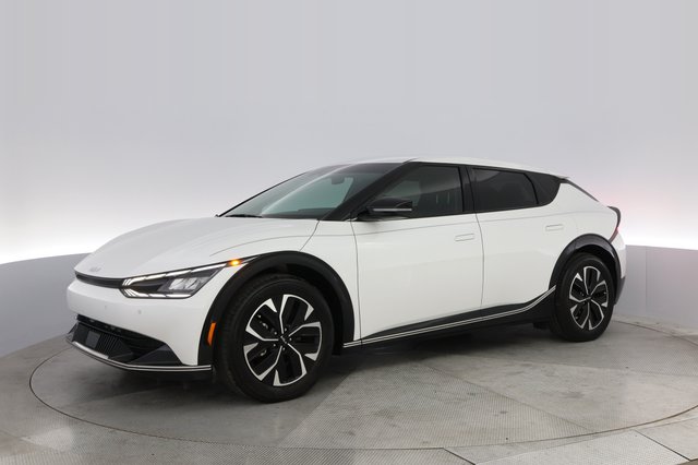 2024 Kia EV6 — photo 14 of 21