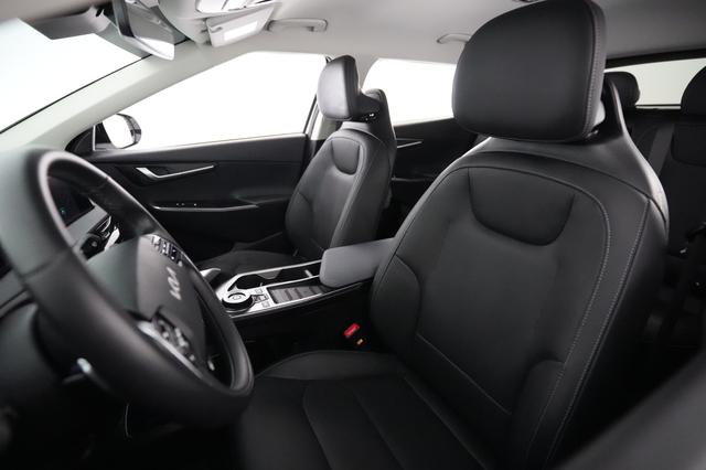 2024 Kia EV6 — photo 3 of 21