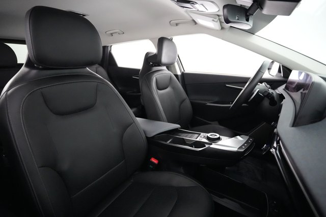 2024 Kia EV6 — photo 18 of 21