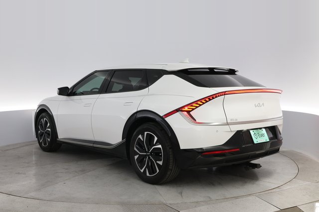 2024 Kia EV6 — photo 13 of 21