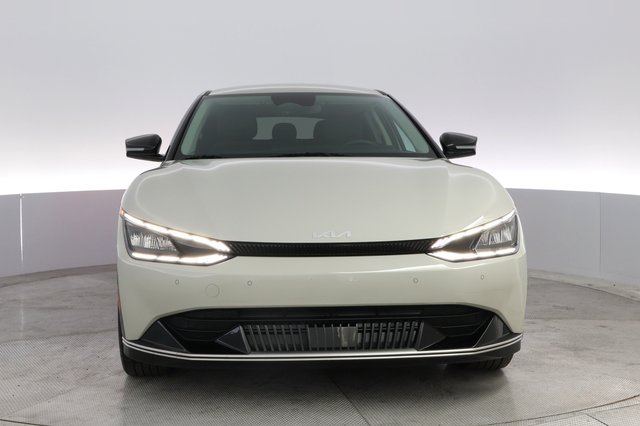 2024 Kia EV6 — photo 9 of 21