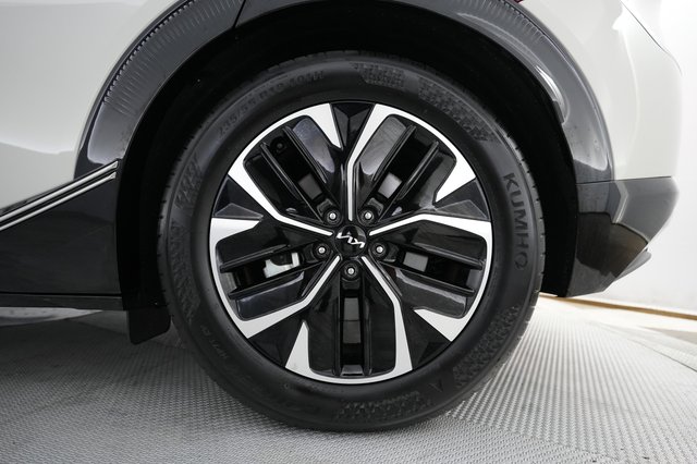 2024 Kia EV6 — photo 15 of 21