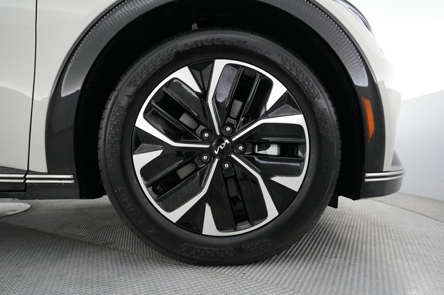 2024 Kia EV6 — photo 17 of 21