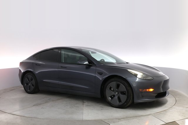 2022 Tesla Model 3 — photo 11 of 22
