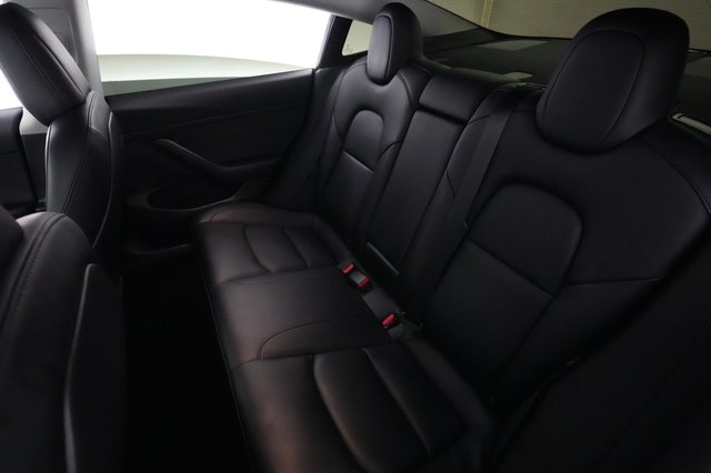 2022 Tesla Model 3 — photo 18 of 22