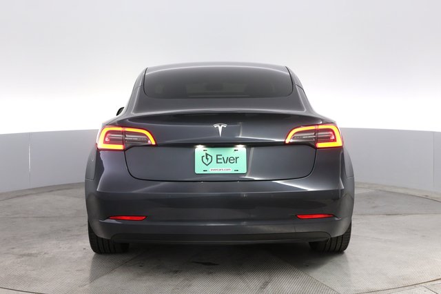 2022 Tesla Model 3 — photo 12 of 22