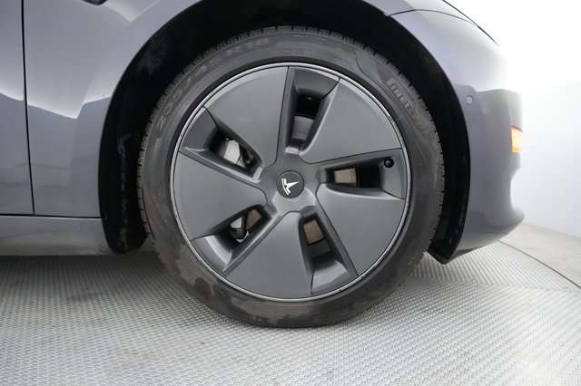 2022 Tesla Model 3 — photo 16 of 22