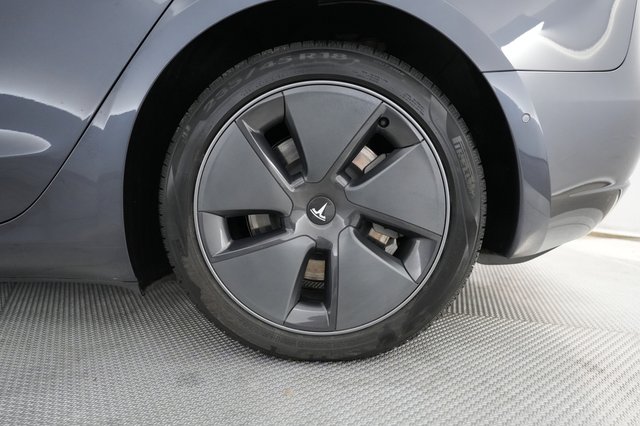 2022 Tesla Model 3 — photo 17 of 22