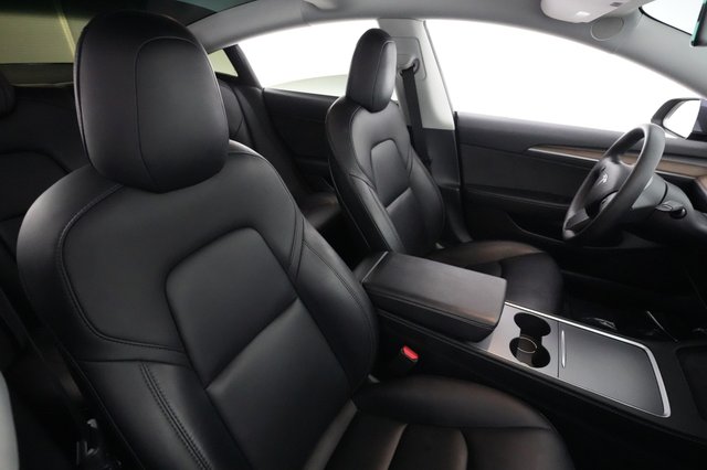 2022 Tesla Model 3 — photo 19 of 22