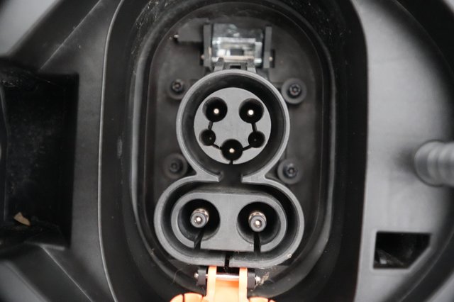 2019 Chevrolet Bolt EV — photo 8 of 20