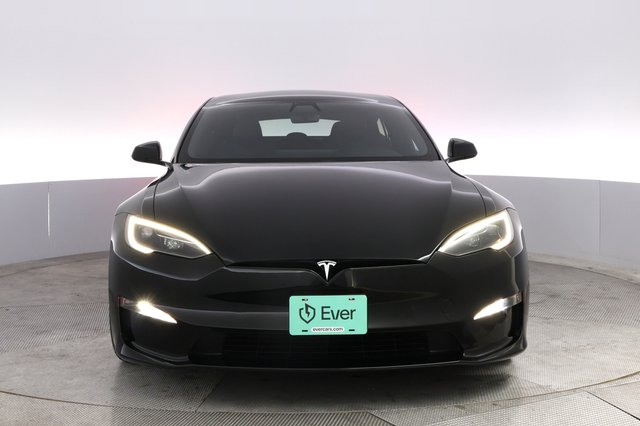 2022 Tesla Model S — photo 9 of 22