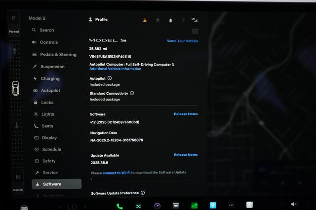 2022 Tesla Model S — photo 5 of 22