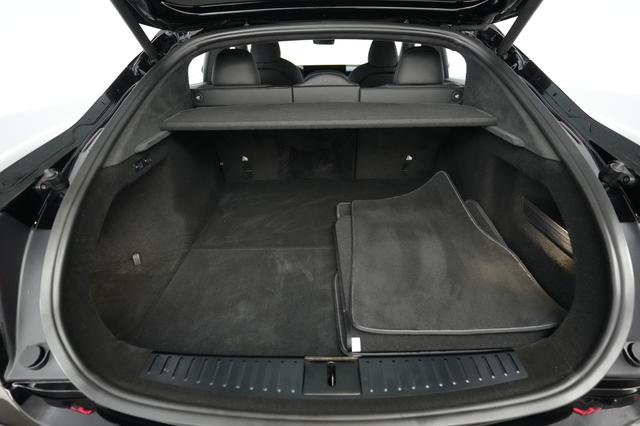 2022 Tesla Model S — photo 6 of 22