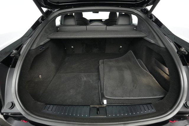 2022 Tesla Model S — photo 6 of 22