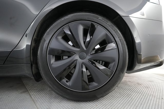 2022 Tesla Model S — photo 16 of 22