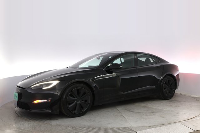 2022 Tesla Model S — photo 14 of 22