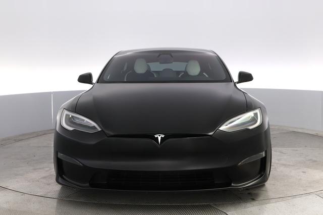 2022 Tesla Model S — photo 9 of 22