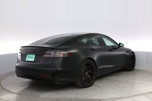 2022 Tesla Model S — photo 2 of 22