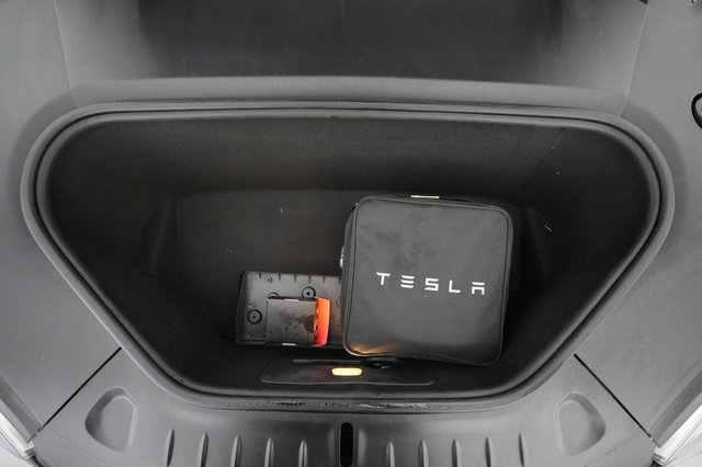 2022 Tesla Model S — photo 21 of 22