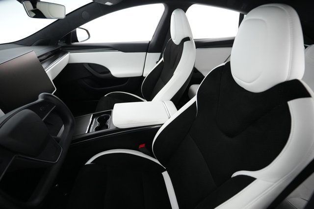 2022 Tesla Model S — photo 3 of 22