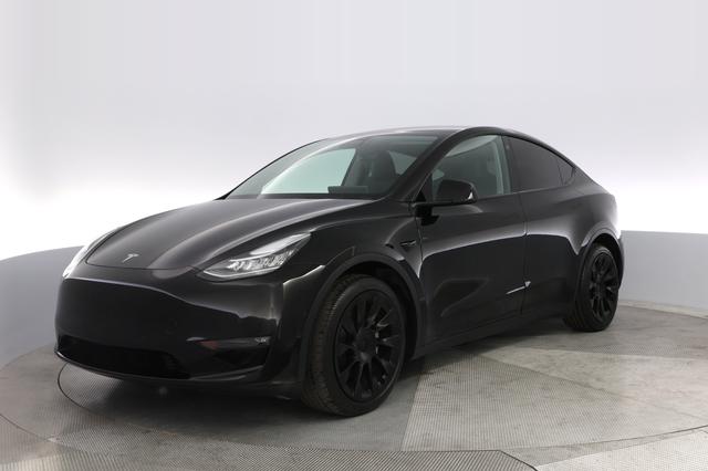 2022 Tesla Model Y — VIN 7SAYGDEE1NF344216